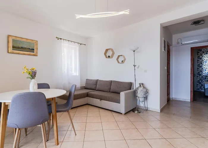 Apartman Marin - 4 *